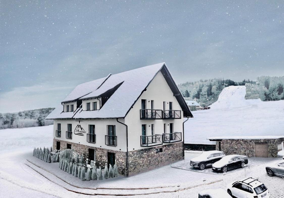 J-H Apartmany Horsky Resort Bukova Hora - 100 M Od Lanovky Červená Voda Eksteriør bilde